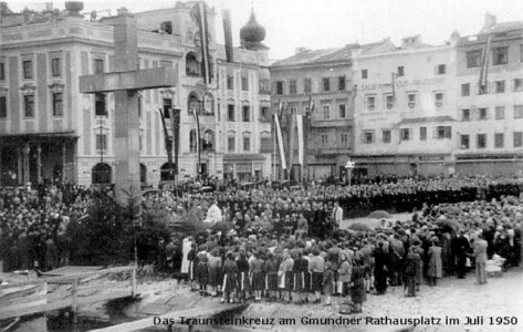 Traunsteinkreuz am Gmundner Rathausplatz